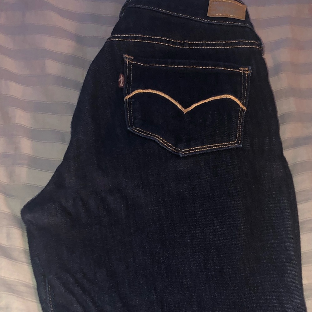 ⭐️Levi’s  dark blue denim